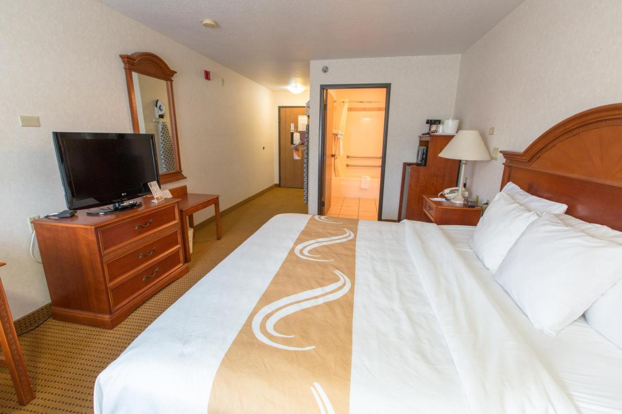 Quality Inn & Suites University Laramie Extérieur photo