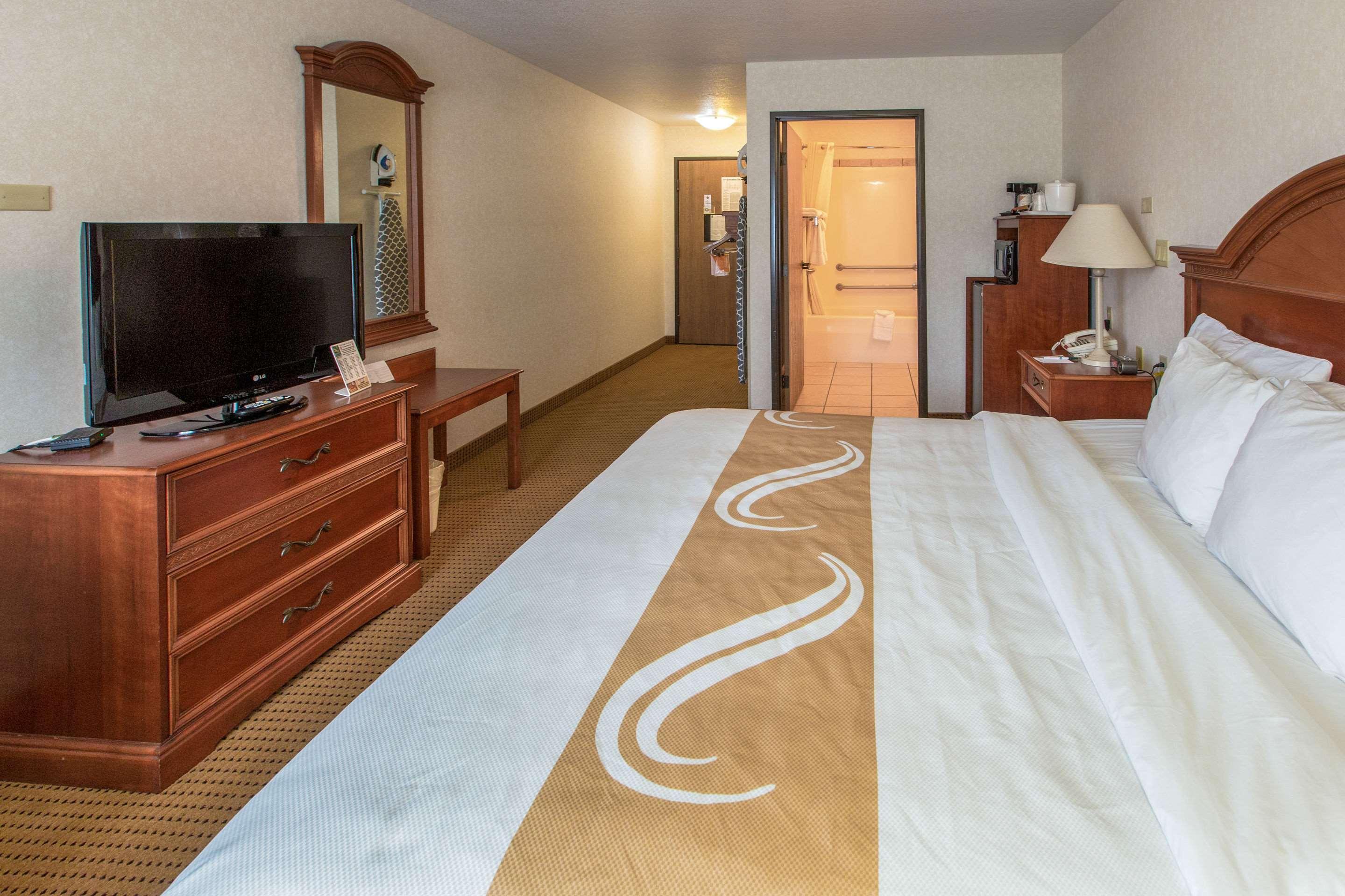 Quality Inn & Suites University Laramie Extérieur photo
