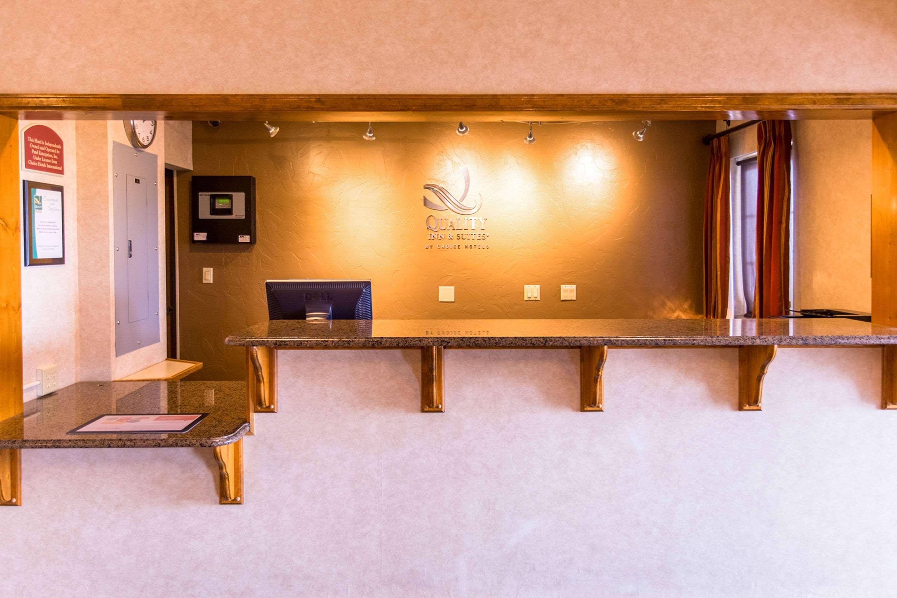 Quality Inn & Suites University Laramie Extérieur photo