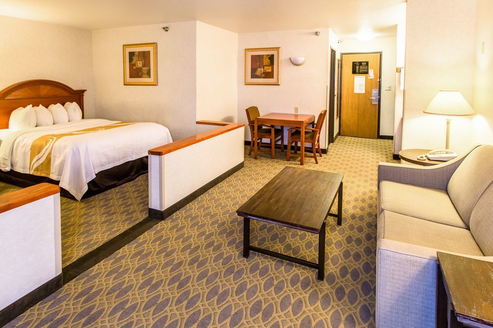 Quality Inn & Suites University Laramie Extérieur photo