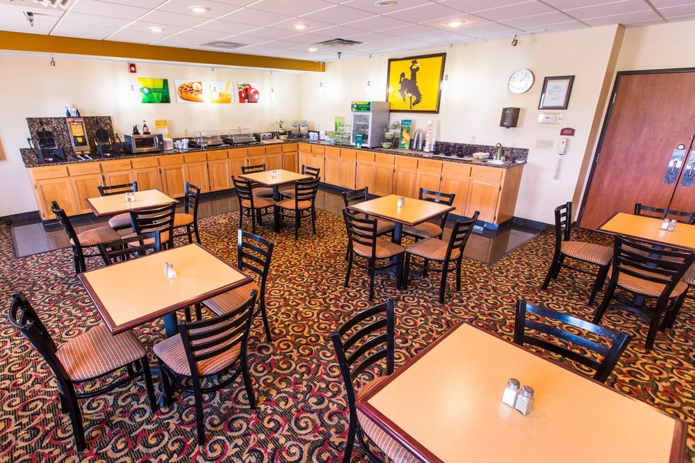 Quality Inn & Suites University Laramie Extérieur photo